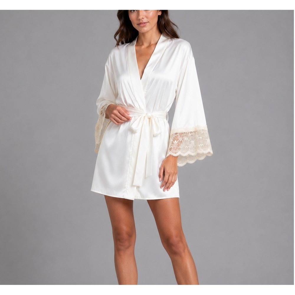 Flora Nikrooz Satin Robe Womens L/XL White Charmeuse Kimono Heart Lace Bridal